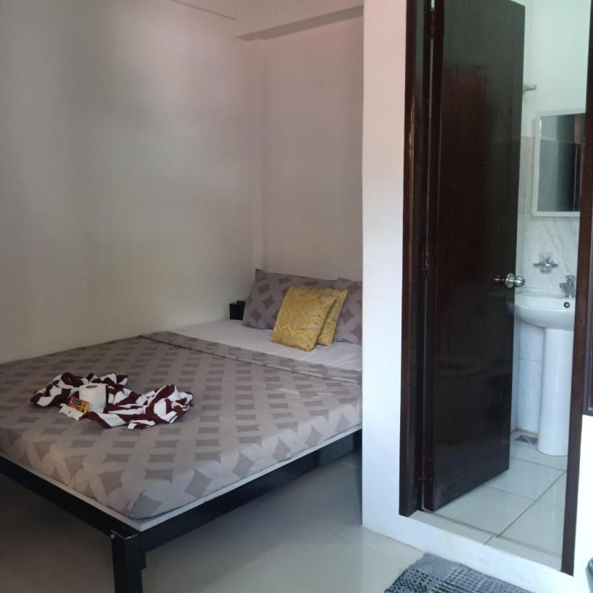 Chelle'S Apartelle-Inn El Nido Ngoại thất bức ảnh