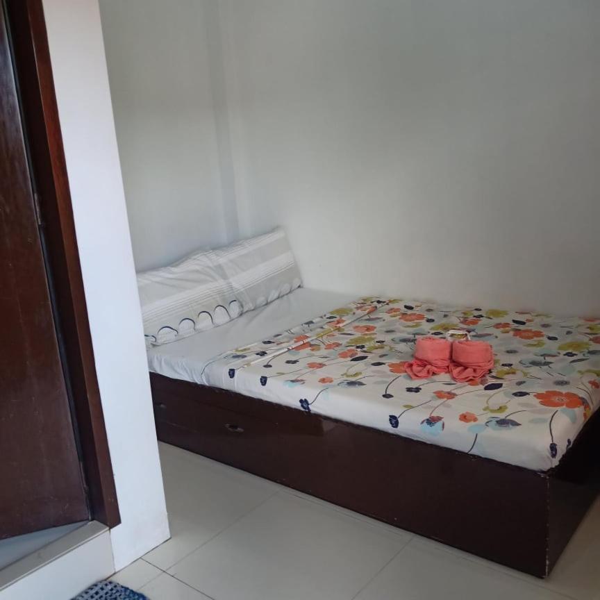 Chelle'S Apartelle-Inn El Nido Ngoại thất bức ảnh