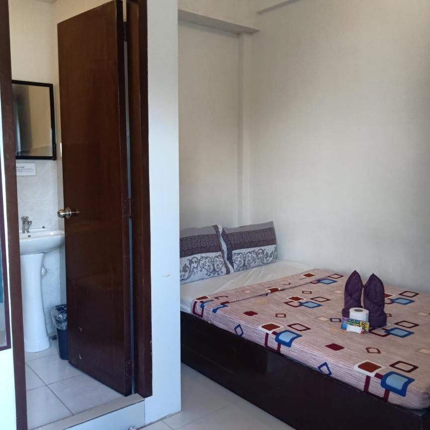 Chelle'S Apartelle-Inn El Nido Ngoại thất bức ảnh